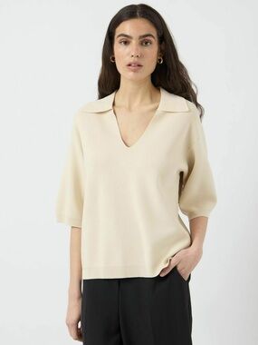 YAS Women's Cream V-Neck Collar Knit Top